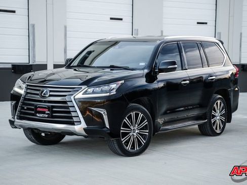 Used 2021 Lexus LX 570 4WD w/ Luxury Package image 30