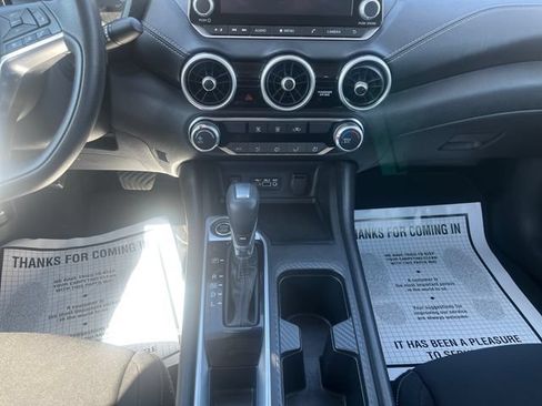 Used 2024 Nissan Sentra SV FWD image 11