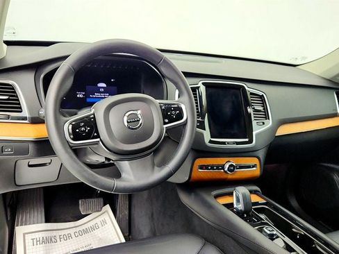Used 2023 Volvo XC90 B6 Plus w/ Protection Package Premier AWD/4WD image 13