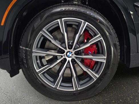 New 2026 BMW X5 xDrive50e w/ Executive Package image 32