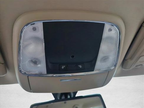 Used 2011 Chrysler 300 Limited image 29