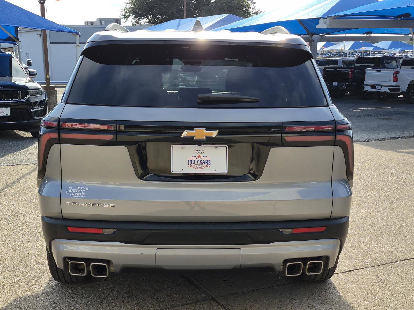 Used 2026 Chevrolet Traverse LT w/ Driver Confidence Package FWD image 6