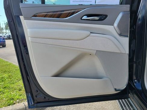 Used 2023 Cadillac Escalade ESV Sport Platinum w/ LPO, Floor Liner Package image 15