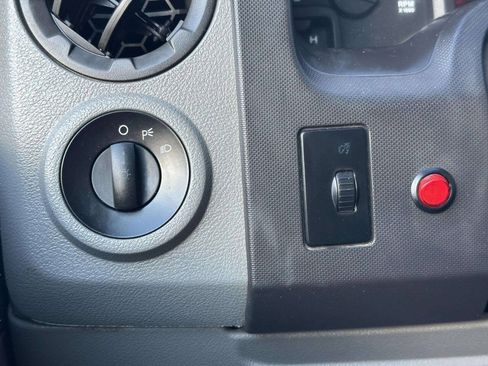 Used 2012 Ford E-250 and Econoline 250 w/ PWR Group RWD image 29