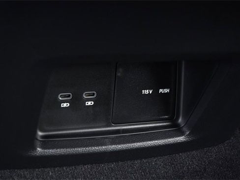 New 2026 Volkswagen Atlas SE image 24