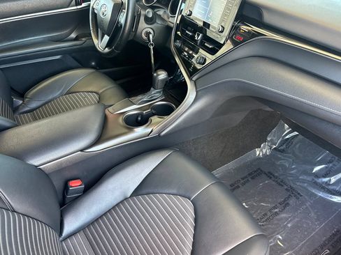 Certified 2021 Toyota Camry SE w/ Carpet Mat Package (TMS) FWD image 18