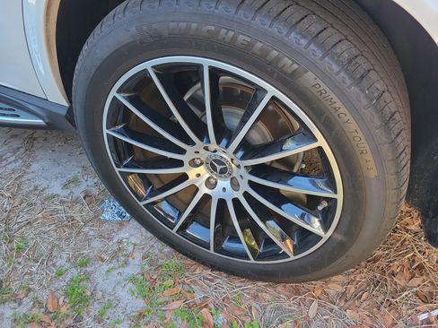 Used 2023 Mercedes-Benz GLE 350 4MATIC image 5