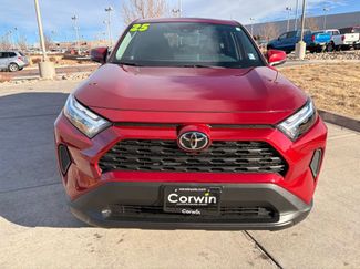 Used 2025 Toyota RAV4 LE video 2