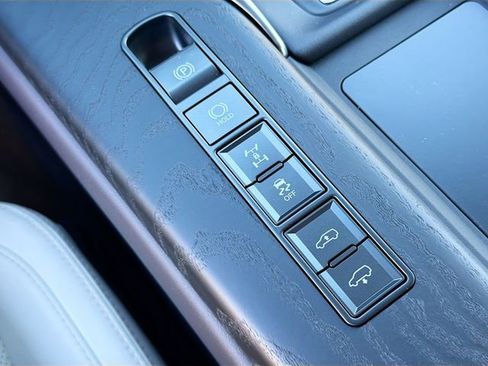 New 2026 Lexus LX 700h Luxury image 49