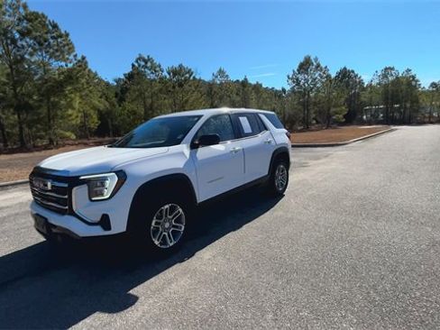 Used 2025 GMC Terrain Elevation image 5