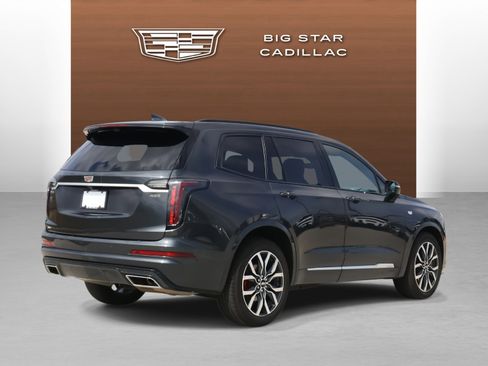 Certified 2022 Cadillac XT6 Sport w/ Technology Package image 5