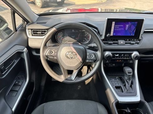 Used 2023 Toyota RAV4 LE AWD/4WD image 26