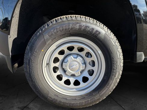 New 2026 Chevrolet Colorado W/T image 14