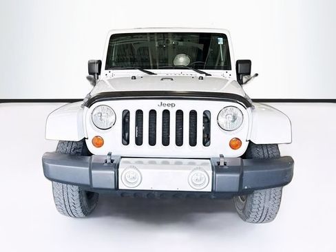 Used 2013 Jeep Wrangler Sahara w/ Dual Top Group AWD/4WD image 4