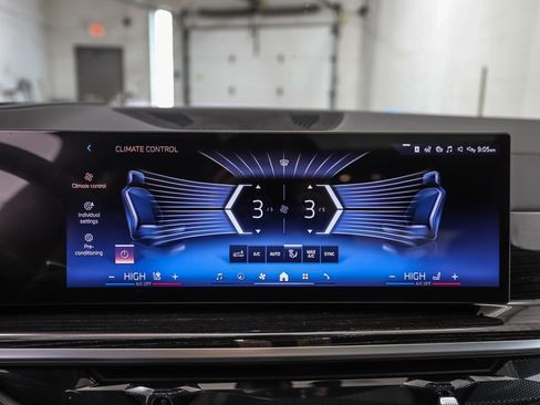 New 2026 BMW X6 xDrive40i AWD/4WD image 19