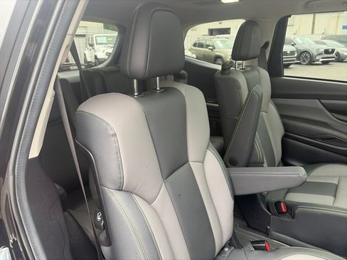 Used 2023 Subaru Ascent Onyx Edition AWD/4WD image 30