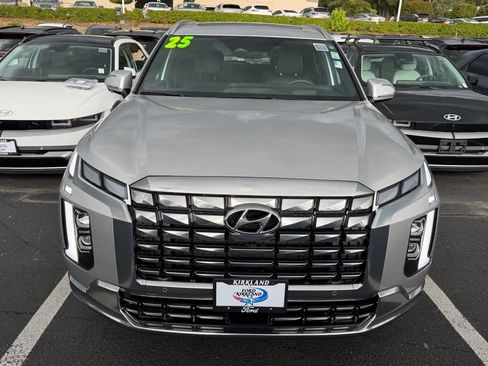 Used 2025 Hyundai Palisade Calligraphy AWD/4WD image 5