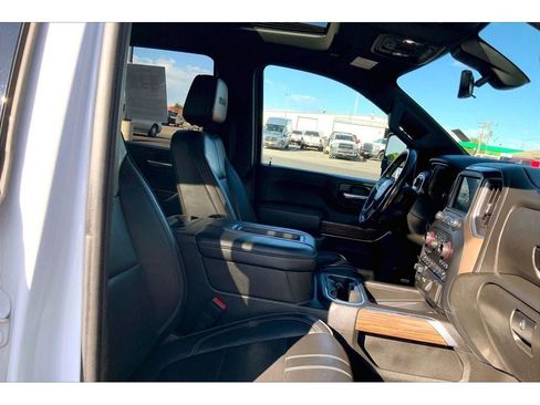 Used 2021 Chevrolet Silverado 2500 High Country AWD/4WD image 8