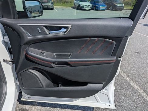 Used 2022 Ford Edge ST-Line image 24