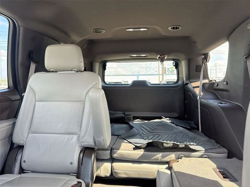 Used 2021 Chevrolet Tahoe Z71 image 4