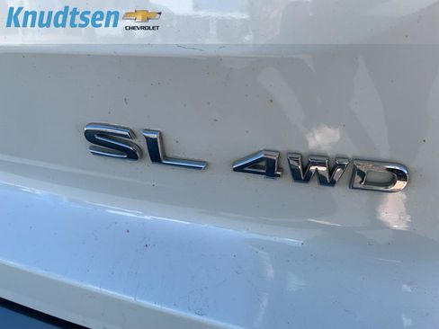 Used 2023 Nissan Pathfinder SL w/ Cargo Package AWD/4WD image 9