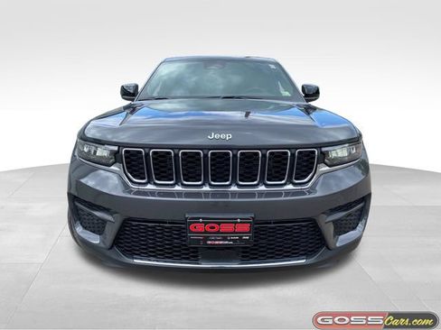 New 2026 Jeep Grand Cherokee Laredo X AWD/4WD image 2