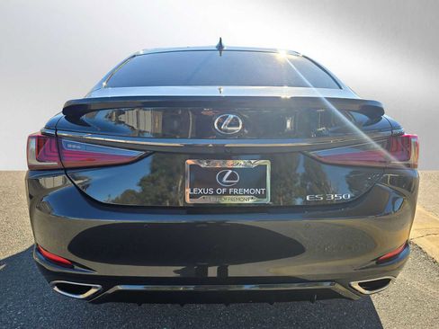 Used 2025 Lexus ES 350 w/ Premium Package image 4