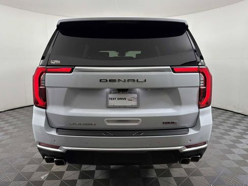 New 2026 GMC Yukon XL Denali w/ Denali Reserve Package AWD/4WD image 5