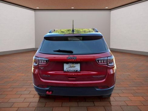 Used 2025 Jeep Compass Trailhawk AWD/4WD image 6