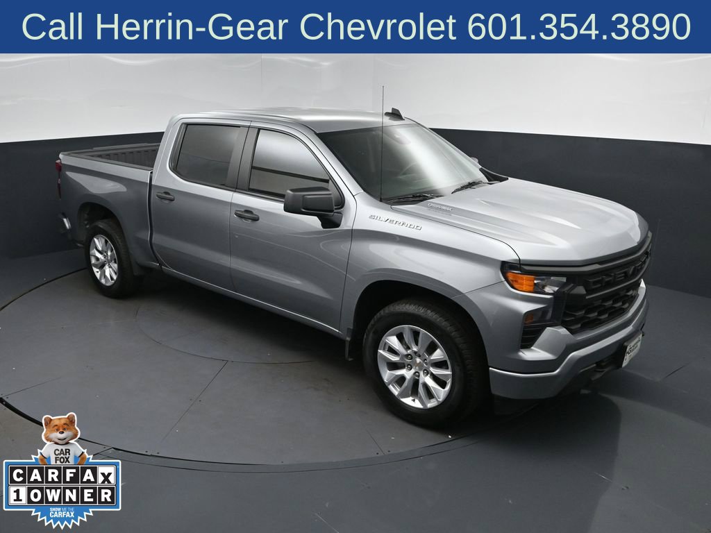 Used 2025 Chevrolet Silverado 1500 Custom w/ LPO, Dark Essentials Package RWD image 17