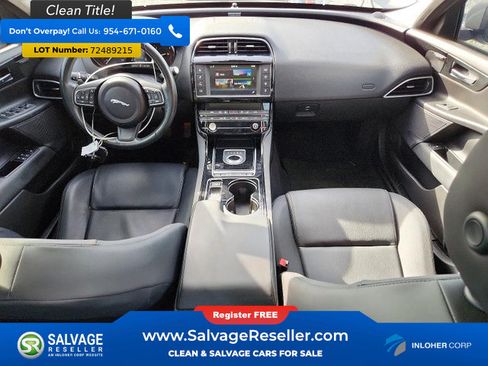 Used 2017 Jaguar XE Premium RWD image 11