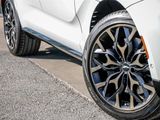 Used 2021 Aston Martin DBX image 2