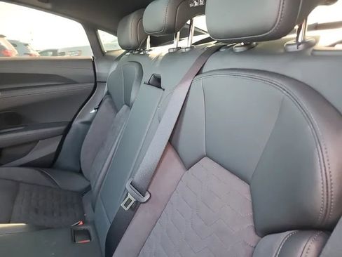 Used 2023 Audi e-tron GT Prestige w/ Prestige Package image 9