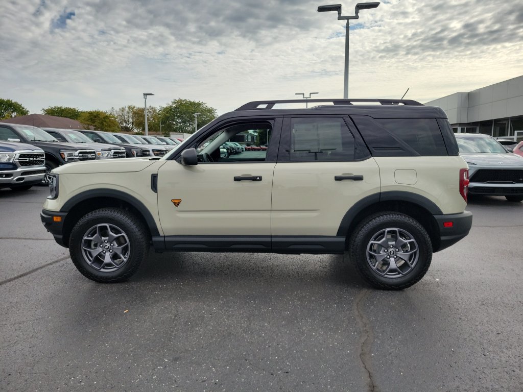 Certified 2024 Ford Bronco Sport Badlands AWD/4WD image 7
