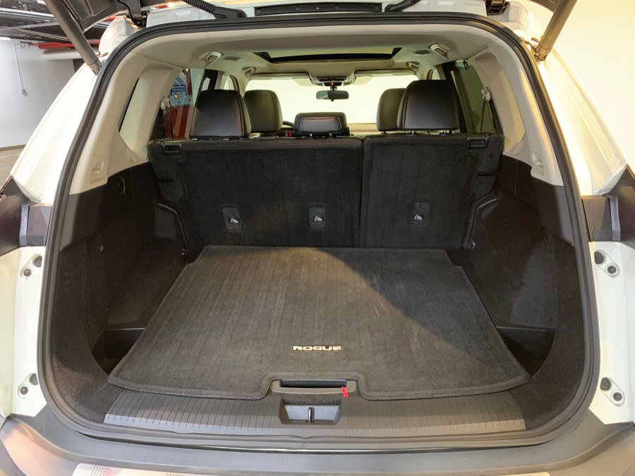 Used 2021 Nissan Rogue SV w/ Premium Package AWD/4WD image 9
