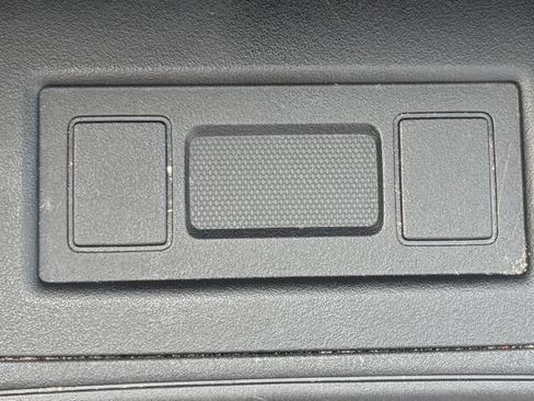 Used 2016 Subaru Forester 2.5i Premium AWD/4WD image 12