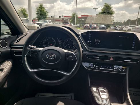Used 2023 Hyundai Sonata SEL FWD image 25