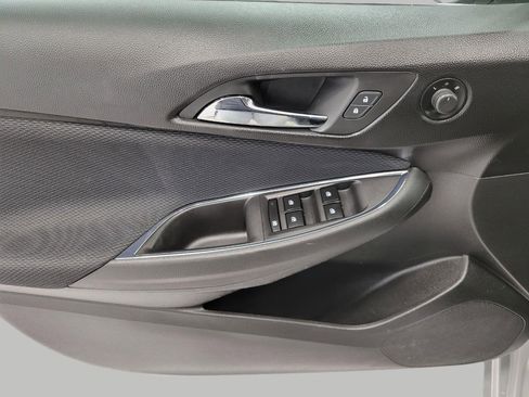 Used 2017 Chevrolet Cruze LT w/ Convenience Package image 24