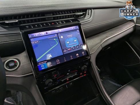 Used 2022 Jeep Grand Cherokee L Limited image 11