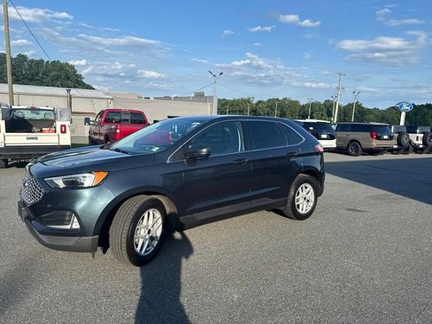 Used 2023 Ford Edge SEL w/ Convenience Package AWD/4WD image 3