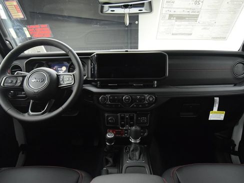 New 2026 Jeep Wrangler Unlimited Rubicon AWD/4WD image 40