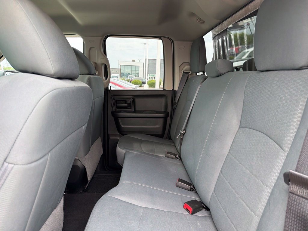 Used 2018 RAM 1500 Express AWD/4WD image 27