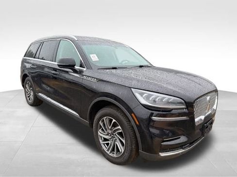 Used 2023 Lincoln Aviator AWD image 2