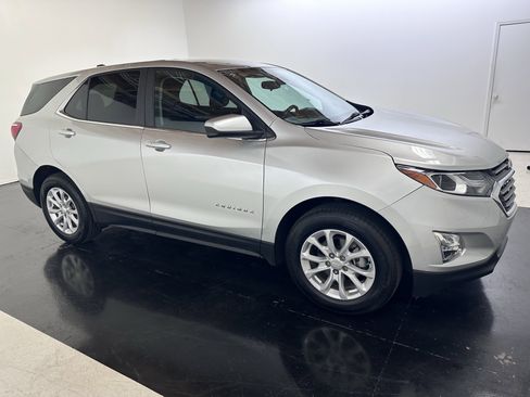 Used 2021 Chevrolet Equinox LT w/ Driver Convenience Package image 21