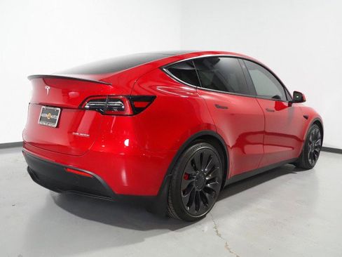 Used 2023 Tesla Model Y Performance image 7