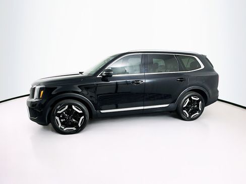 Used 2025 Kia Telluride EX image 4