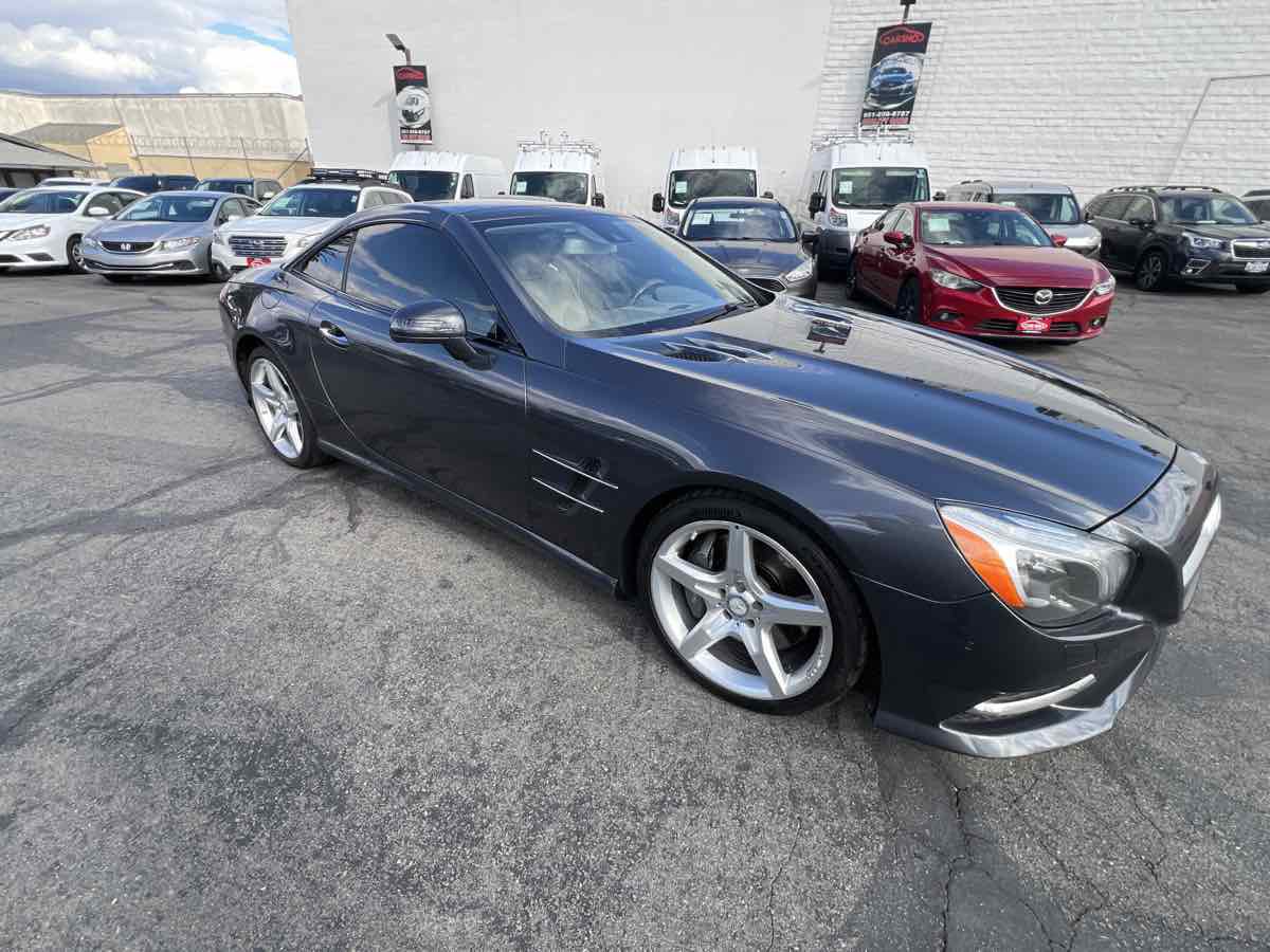 Used 2013 Mercedes-Benz SL 550 image 16