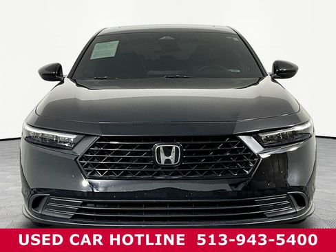 Used 2025 Honda Accord Sport image 2