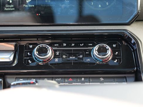 Used 2024 GMC Sierra 1500 AT4 w/ AT4 Premium Package image 29