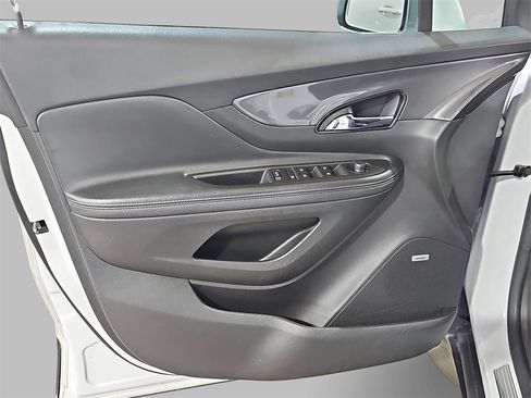 Used 2019 Buick Encore Sport Touring image 27